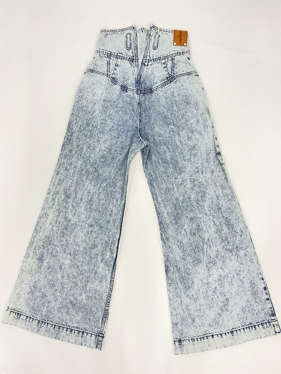 Jonie Jeans Wide Sample